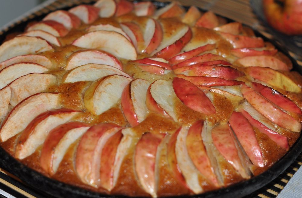 Пирог коврижка с яблоками. Коврижка с яблоками