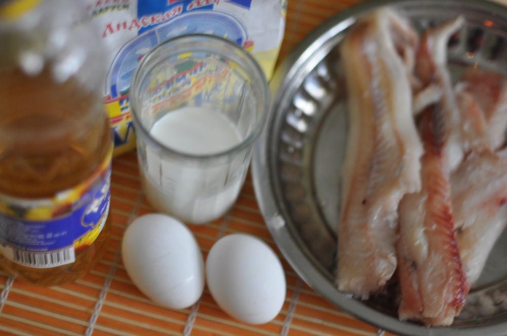 Рецепт минтая с яйцом и мукой. Как порезать минтай для кляра.