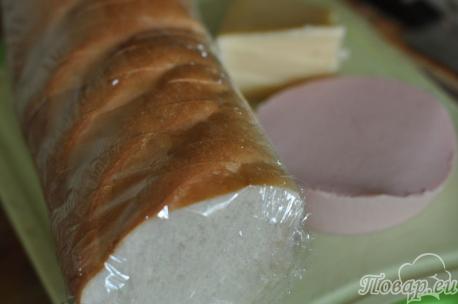 Бутерброды с сыром и колбасой в микроволновке: продукты