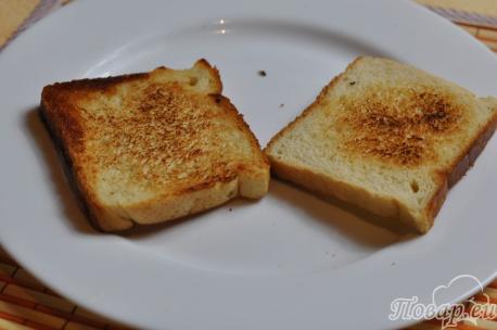 Быстрые горячие бутерброды: обжаренный хлеб