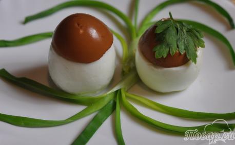 Фаршированные яйца Грибочки: готовое блюдо