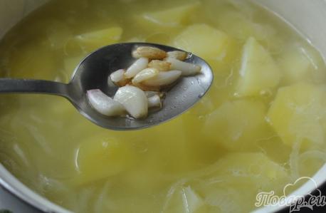 Картофельный суп-пюре: чеснок