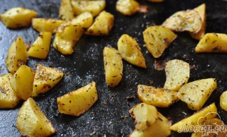 Картофельные дольки в духовке: готовое блюдо