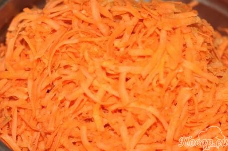 Морковь для квашеной капусты с клюквой