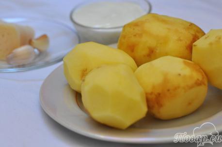 Молодая картошка в сметане: продукты