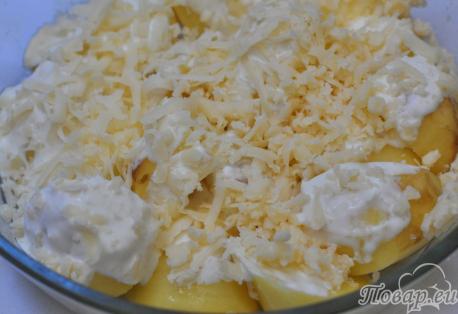 Молодая картошка в сметане: соус и сыр