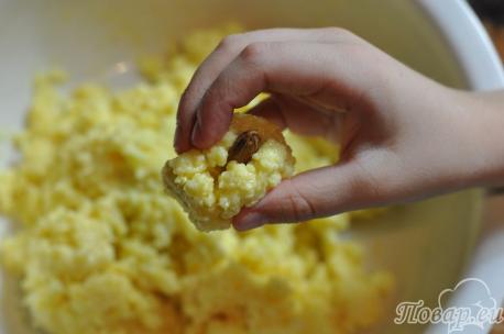 Пирожное к Новому году: приготовление шариков с орехом