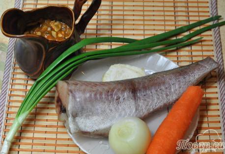 Припущенная рыба с овощами: продукты