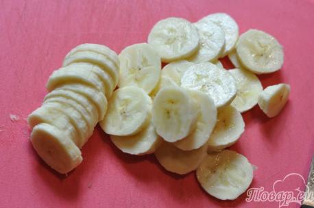 Рецепт фруктового салата: банан