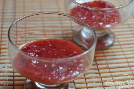Рецепт сметанного мусса: ягодное пюре