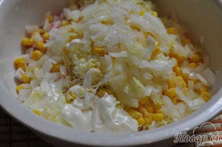 Рецепт салата Кукуруза: подготовленные компоненты