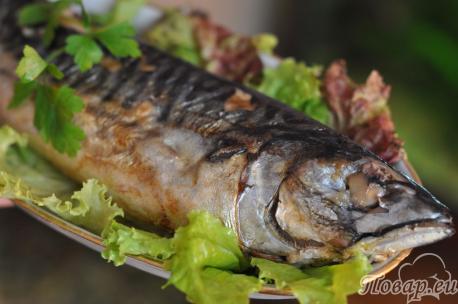 Как правильно приготовить рыбу в духовке: запечённая скумбрия