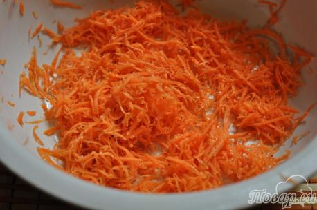 Салат из капусты с морковью: морковь