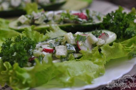 Салат с редисом и свежим огурцом 