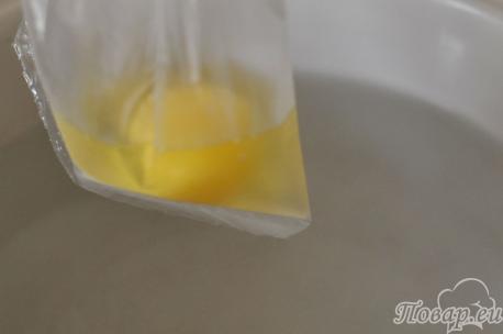 Яичница в пакете: яйцо в пакете