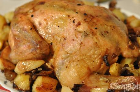 Запечённая курица с гарниром: готовое блюдо